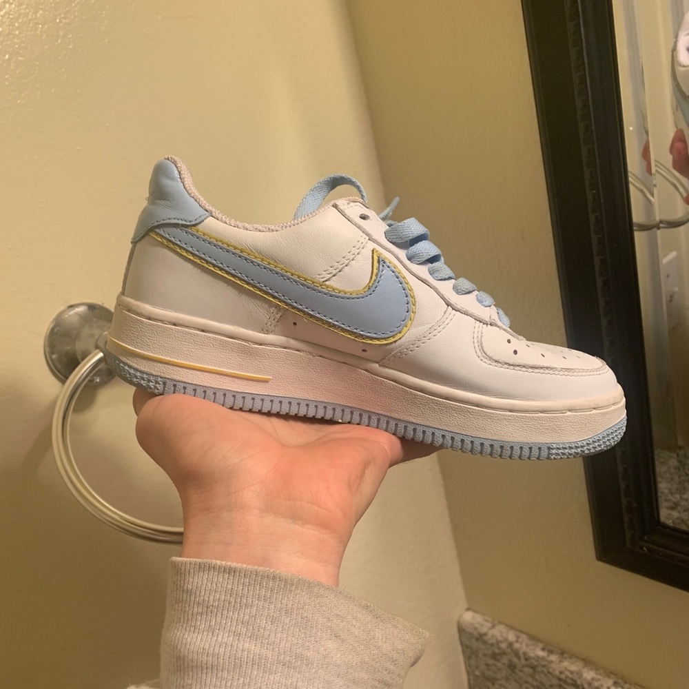 ⭐️VINTAGE NIKE AIR FORCE ONES⭐️